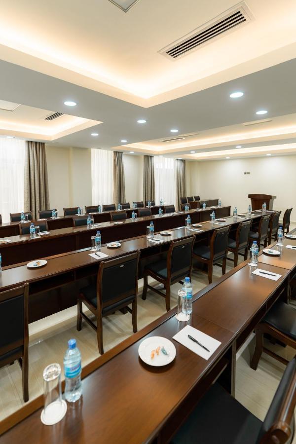 Kibo Palace Hotel מושי מראה חיצוני תמונה