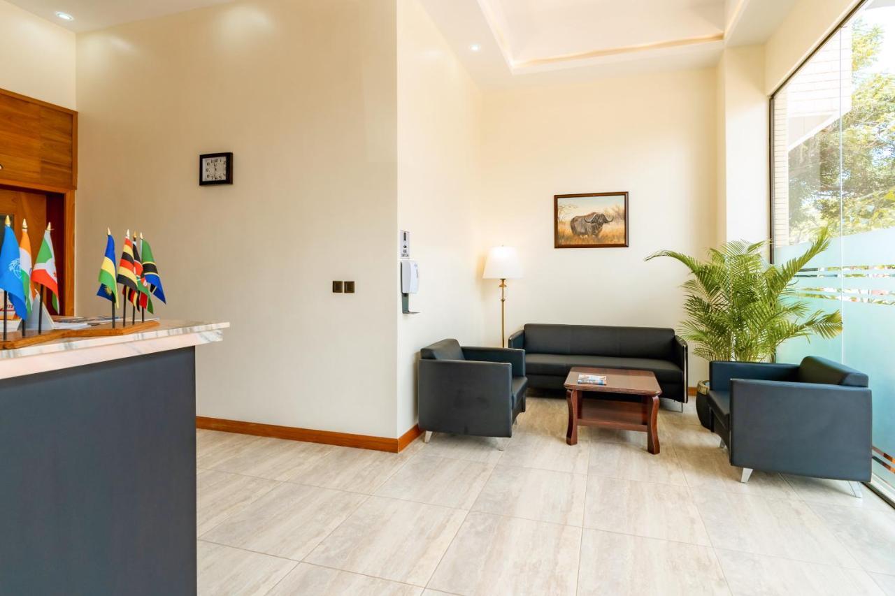 Kibo Palace Hotel מושי מראה חיצוני תמונה
